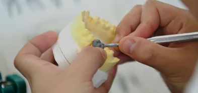 歯科技工士